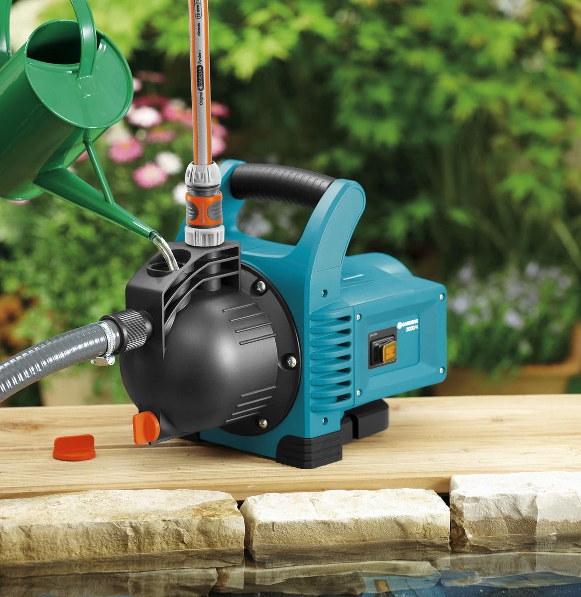GARDENA - Classic Besproeiingspomp 3000/4 Compleet - Waterpomp - Incl. 3.5 M Aanzuigslang En 20 M Slang - Image 2