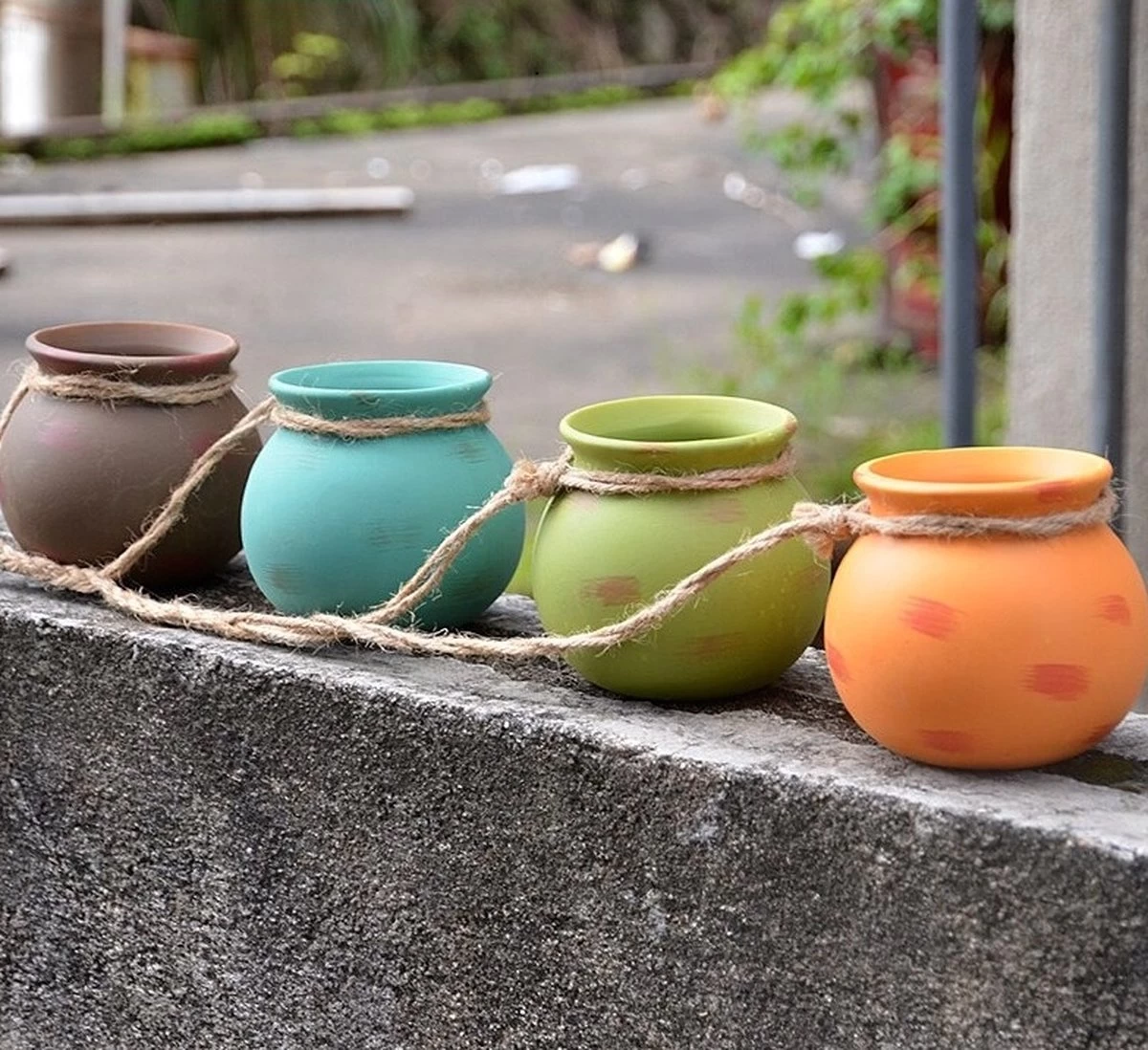 Plantenhangers - 4 Bloempotjes Aan Een Touw - Hangpotten Voor Binnen En Buiten - Hangpot Schutting - 4 Kleuren Incl. Touw - Image 4