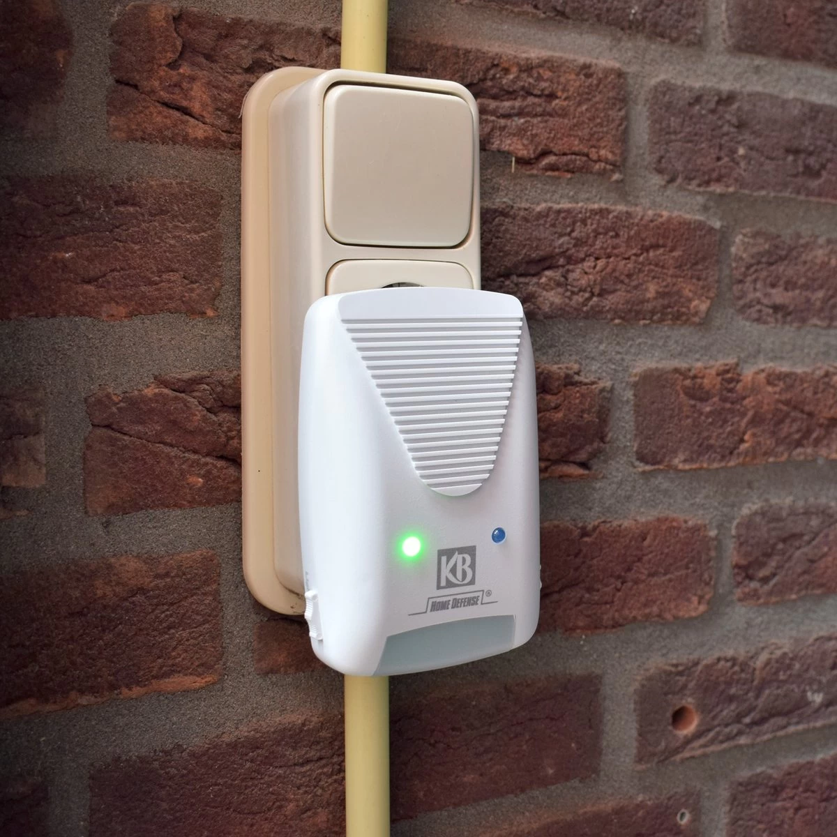 KB Home Defense Ratten- En Muizenverjager - Elektromagnetisch / Ultrasoon / Lichtflits - 220m2 Bereik - Diervriendelijk - Ongedierte Verjager - Image 4