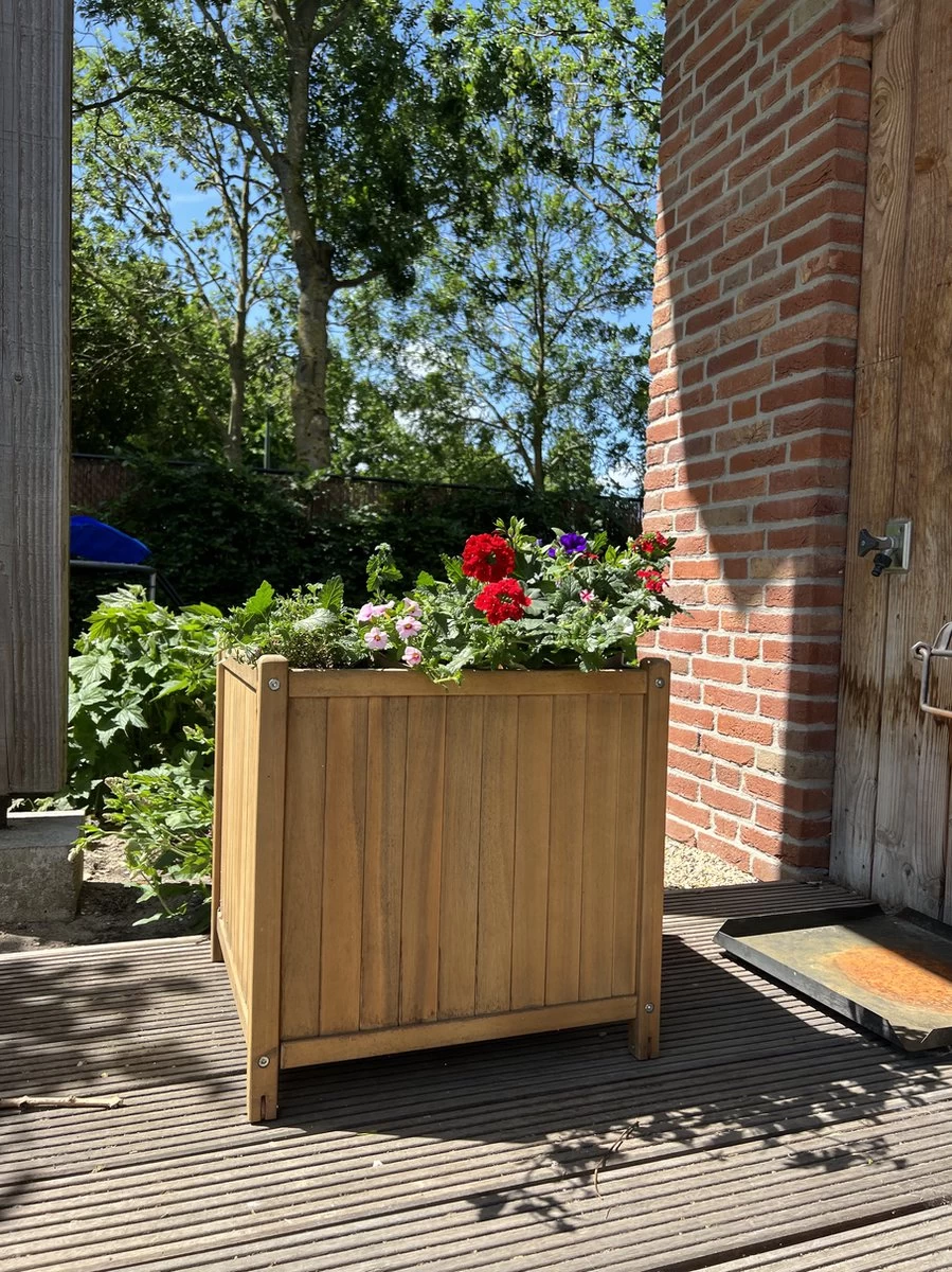 Houten Plantenbak Met Wieltjes 50x50 - Geolied Duurzaam FSC Acaciahout – Bloembak Buiten - Plantenbakken Buiten - Perfecthomeshop - Image 2